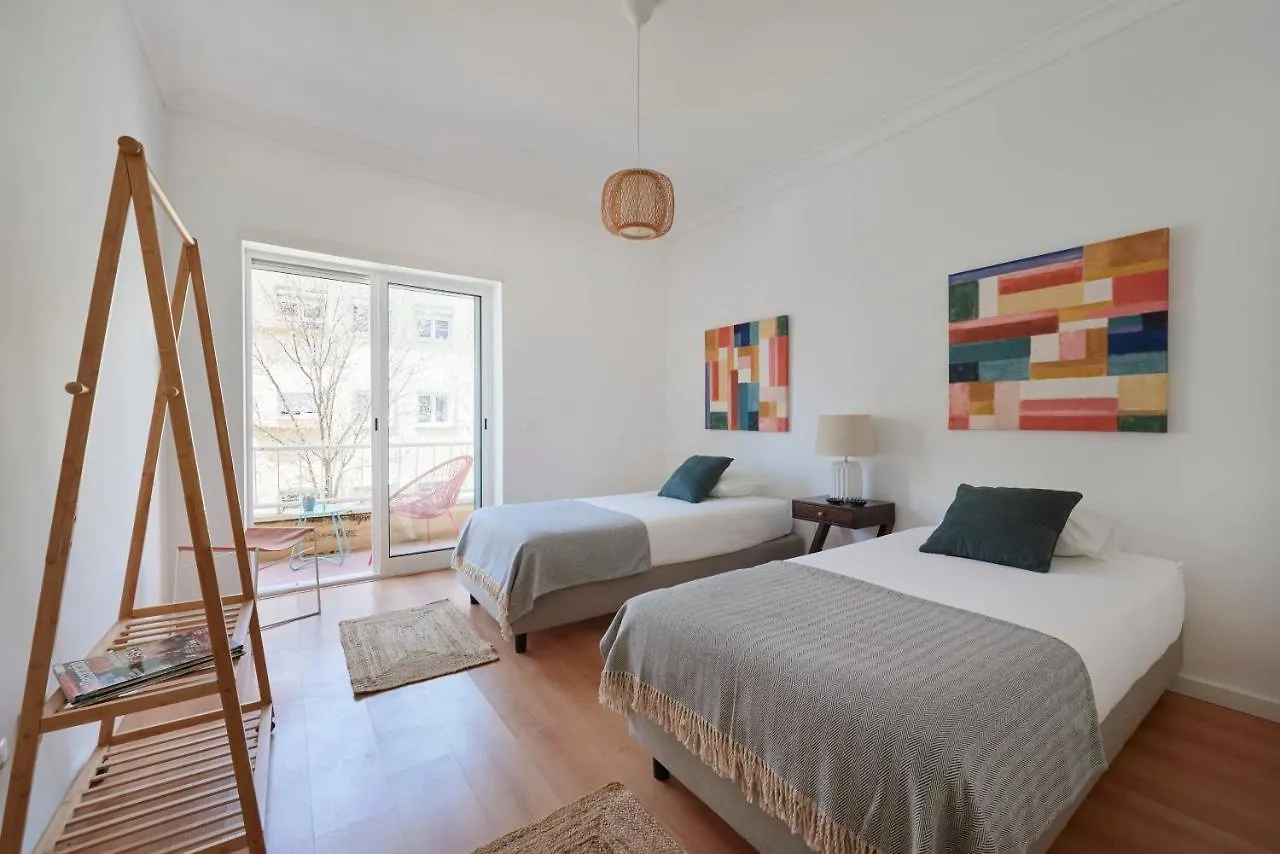 Sunset Balcony Apartment, By Timecooler Lisbon Apartment
